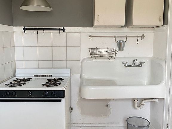 5th image of 1858 N Kedzie Ave #8846706