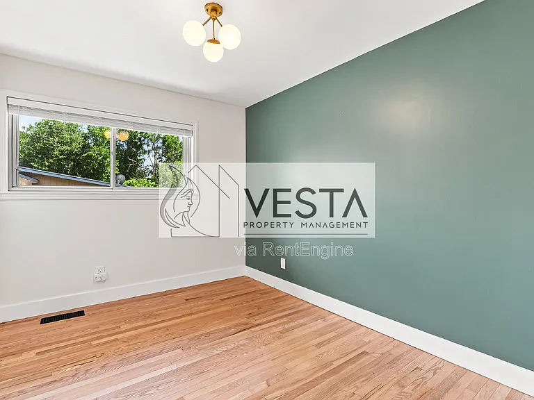 149 Oakdale Rd — Photo 20