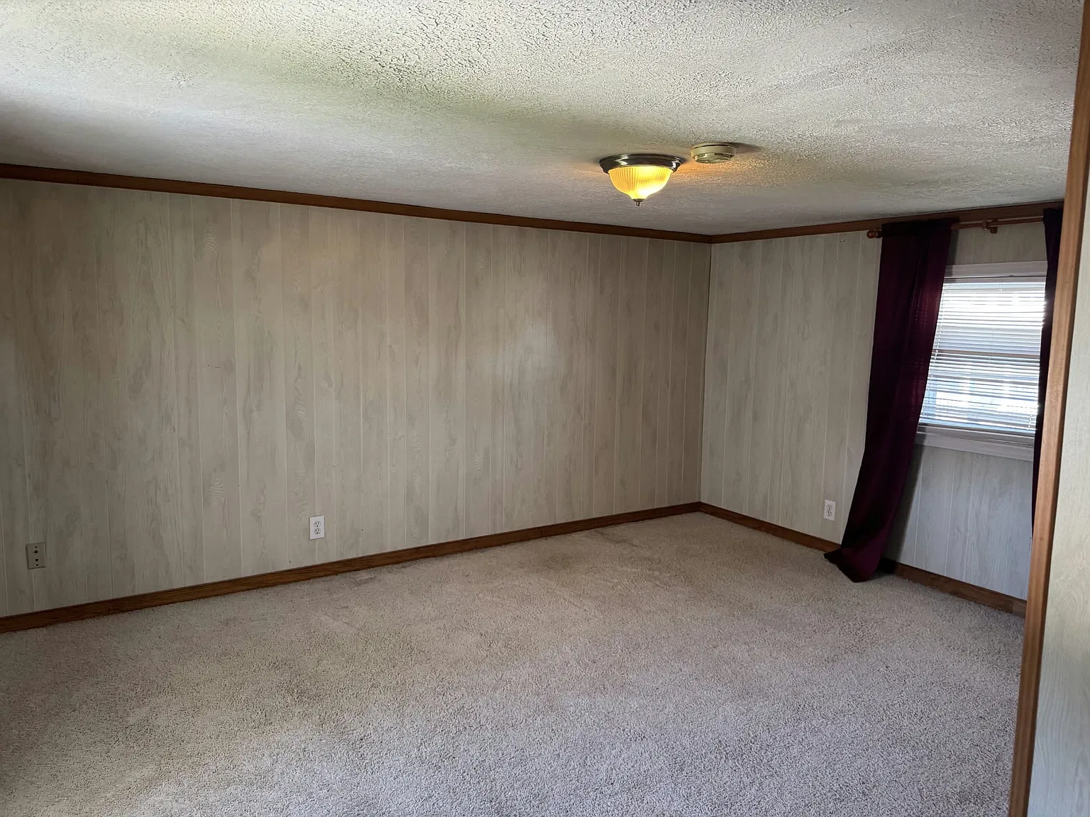 3 bed, 1728 sqft, $1,200 — Photo 3