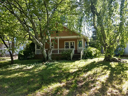 132 S Howard Ave Photo 1
