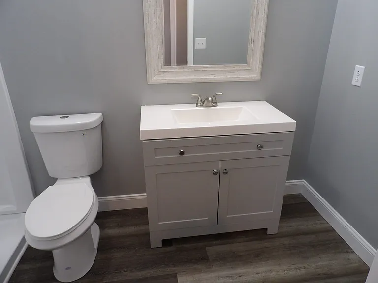 240 E Court St — Photo 27