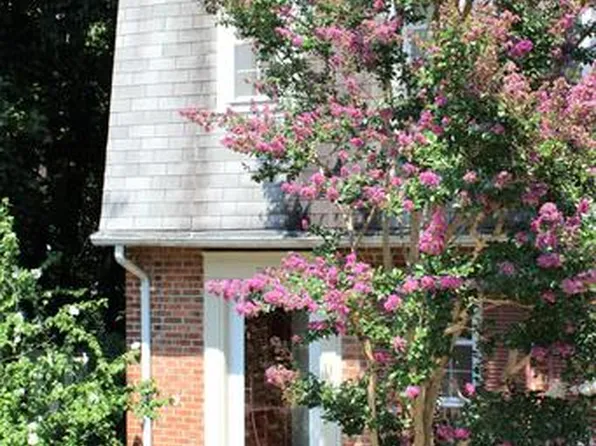 7406 Larne Ln, Lorton, VA 22079