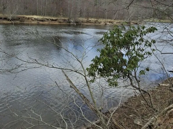 174-175R Rainbow Trout Ter, Greentown, PA 18426