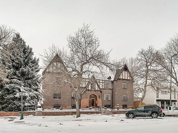 3rd image of 2233 N Kearney St APT 15