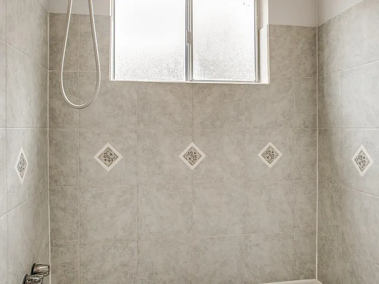 2530 Wheelwright Ln — Photo 16