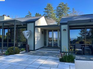 6001 Estates Dr, Oakland, CA 94611