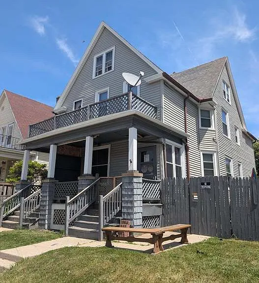 3264 N Holton St — Photo 1