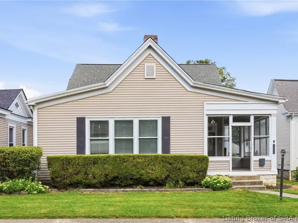 812 Cedar Bough Place, New Albany, IN 47150