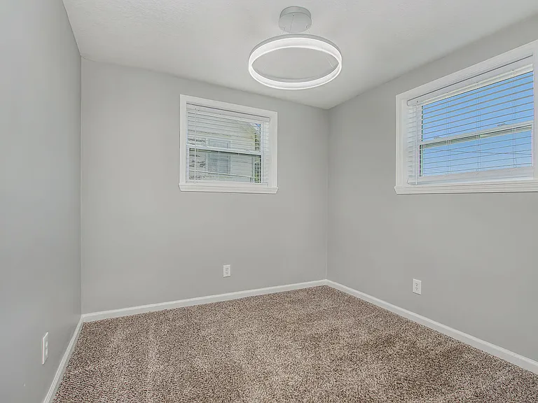 4119 Mission Rd — Photo 28