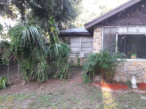 3rd image of 9802 Ethel St