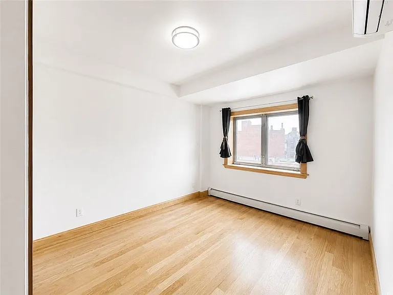 41 42 College Point Blvd #6A — Photo 6
