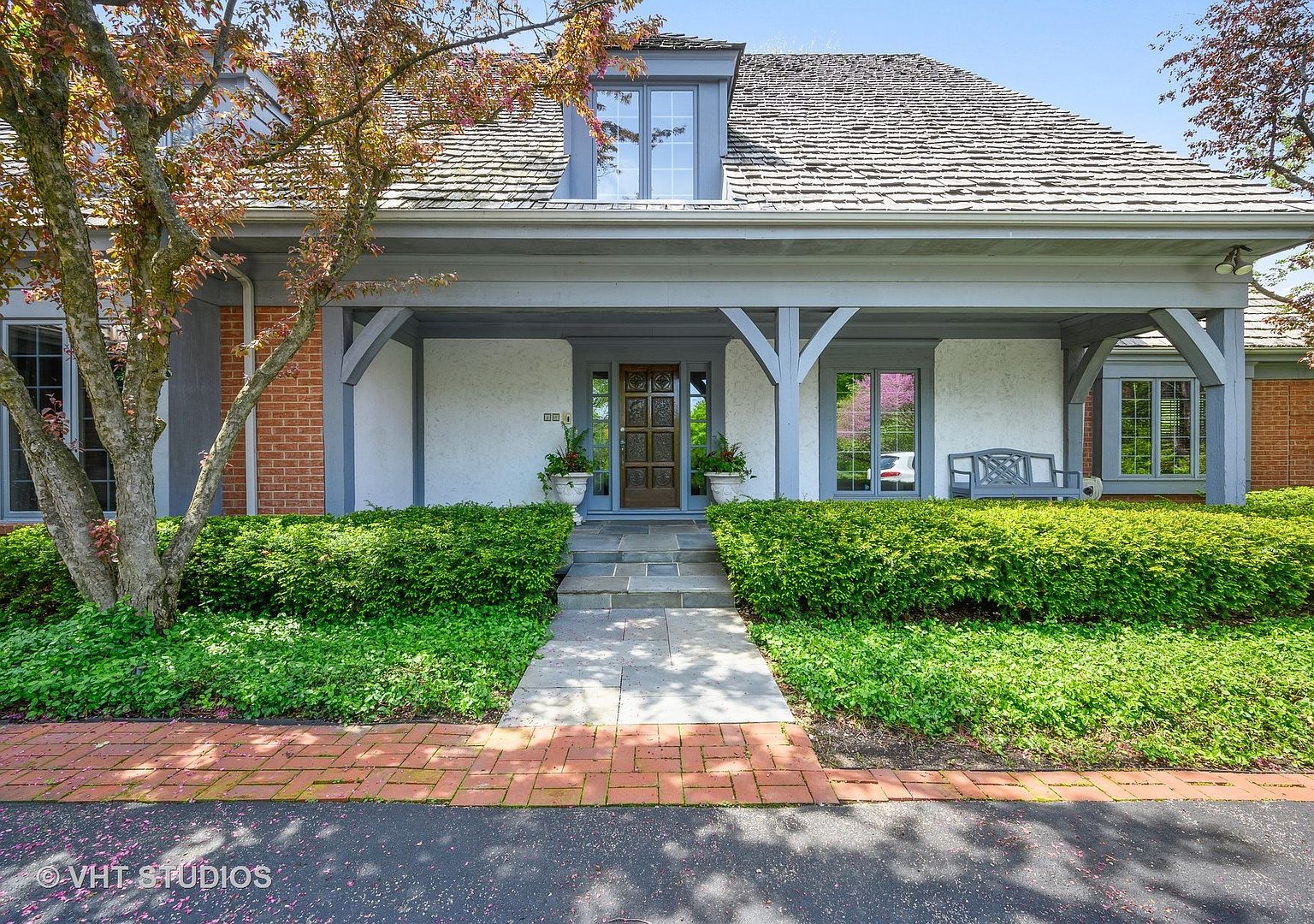 18 Country Ln Northfield Il Mls Zillow