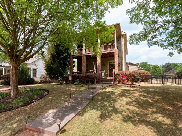 1110 Cobblestone Dr, Bogart, GA 30622