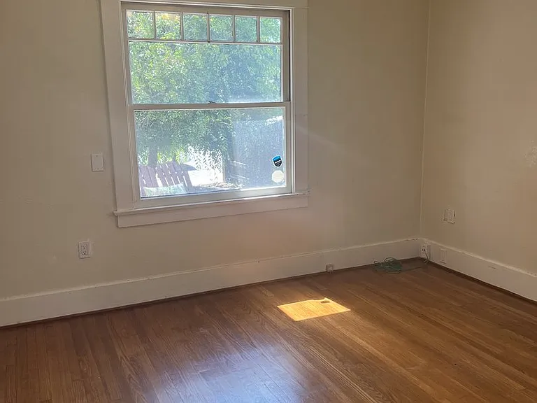 4169 Illinois St — Photo 32
