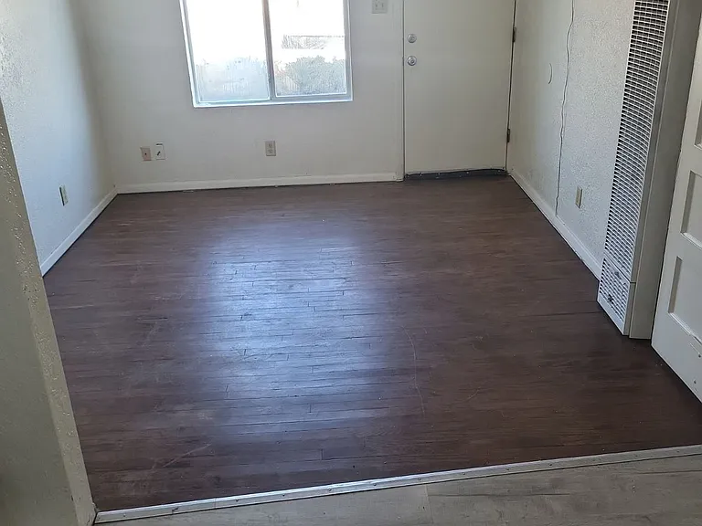 712 Austin St #2 — Photo 3