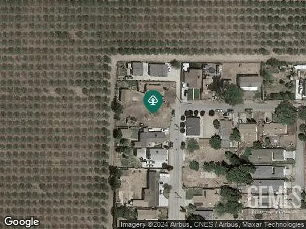 1143 Park Ln, Shafter, CA 93263