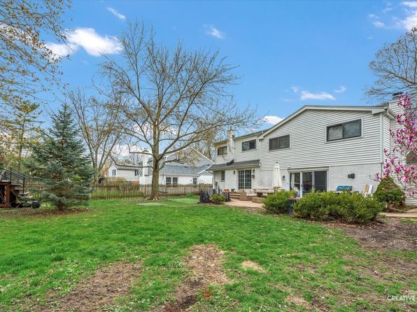 1556 Shenandoah Ln, Naperville, IL 60563