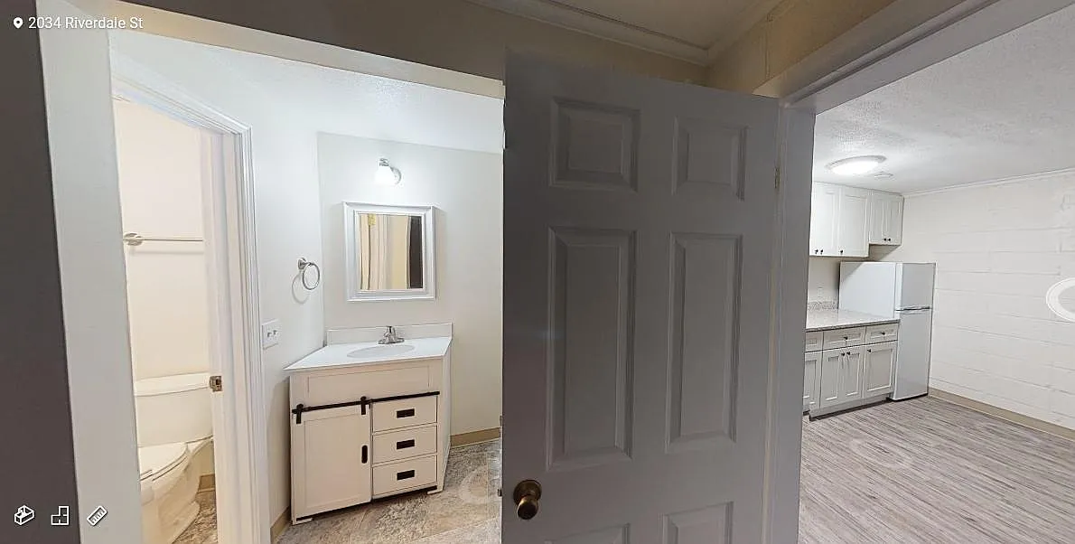 1 bed, 900 sqft, $1,395 — Photo 4