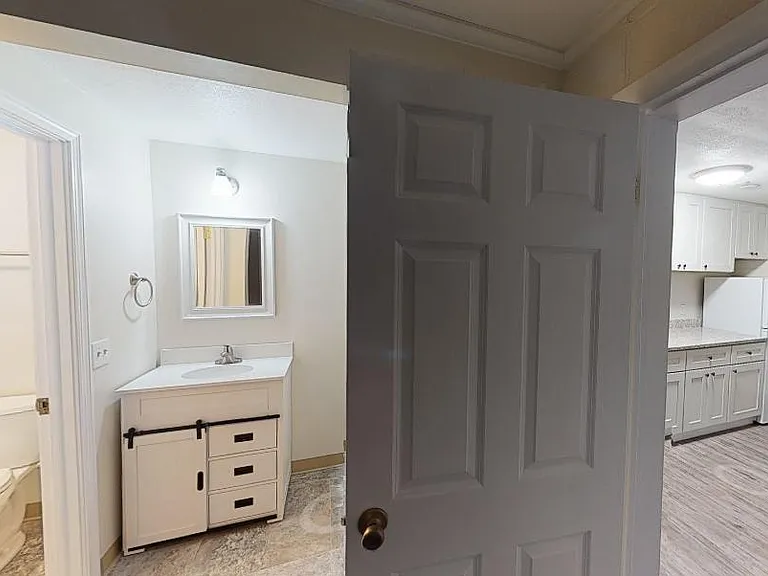 2034 Riverdale St #205 — Photo 3