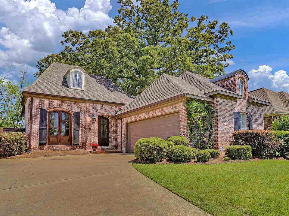 1st image of 209 Hoy Farms Dr