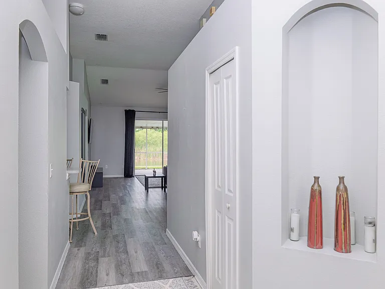 1637 Maximilian Dr — Photo 9
