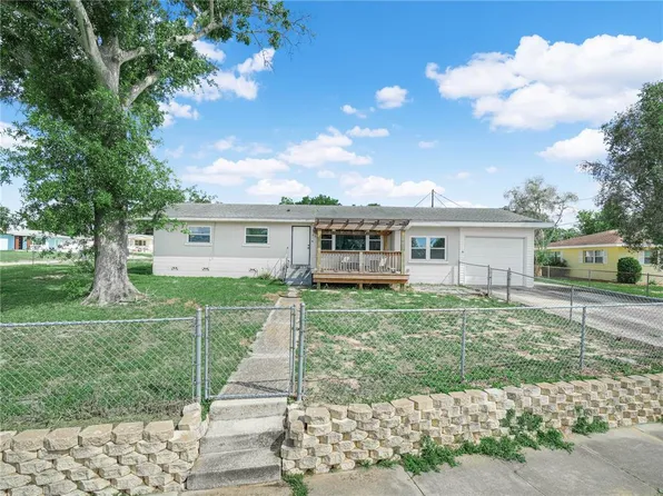 231 Ridge Manor Dr, Lake Wales, FL 33853