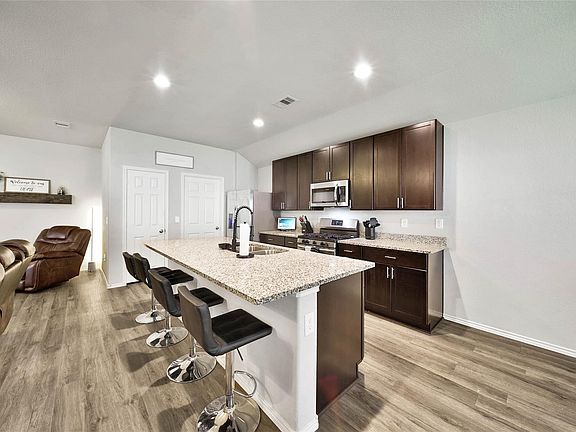 5th image of 10021 Spring Creek Rd