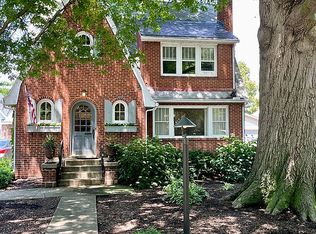 1110 Elmwood Rd, Bloomington, IL 61701