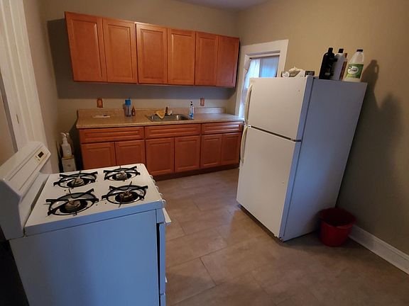 2nd image of 134 W End Ave Floor 3