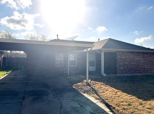 716 N Markwell Ave, Moore, OK 73160