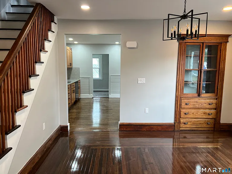 17 Lilac St — Photo 2