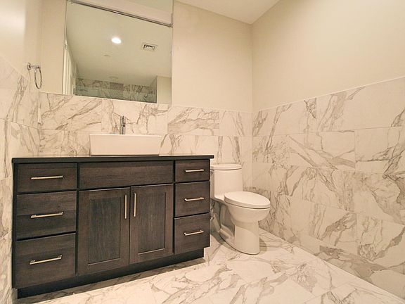 3rd image of 1292 Westminster St #206