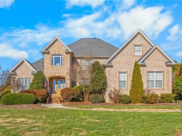5809 Crutchfield Farm Rd, Oak Ridge, NC 27310
