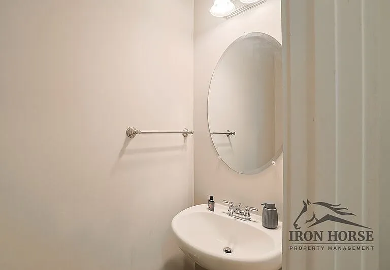 484 Park West Blvd — Photo 29