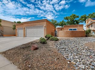 10541 Calle Alba NW, Albuquerque, NM 87114