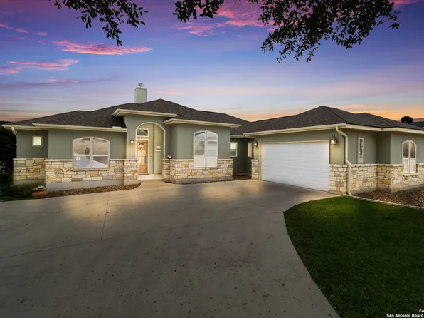 556 Shayla, Canyon Lake, TX 78133
