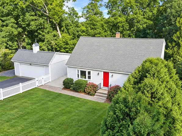37 Woodfield Street, Nashua, NH 03062