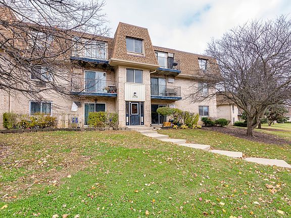 3rd image of 226 Shorewood Dr