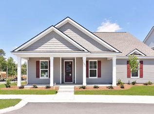 3886 Oyster Bluff Blvd, Ladys Island, SC 29907