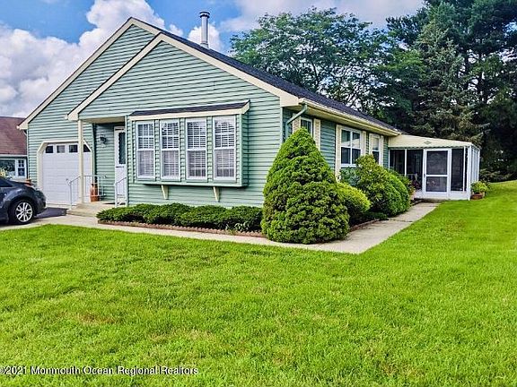 2nd image of 26 Birchwood Dr #50