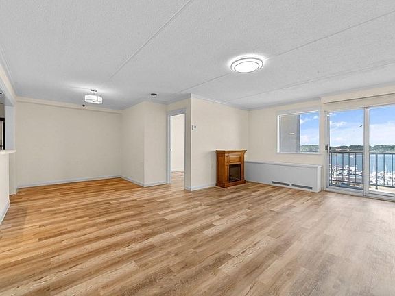 4th image of 100 Cove Way Unit 609