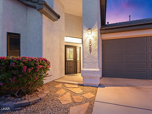 4th image of 2037 E Crystal Dr