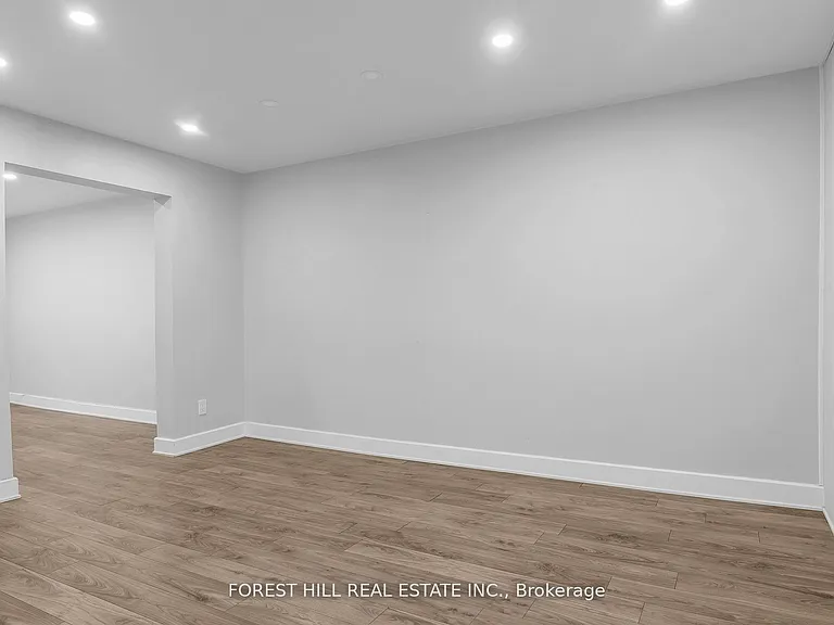 22 Harvey St — Photo 2