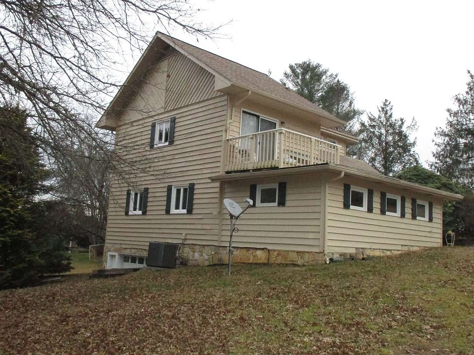 1st image of 1360 Bourne Dr