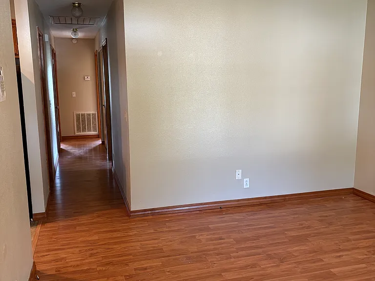 617 Valley View St #1 — Photo 13