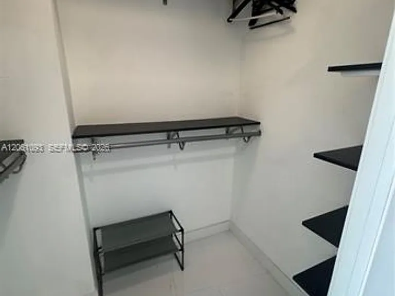 18201 Collins Ave #CU-608 — Photo 10