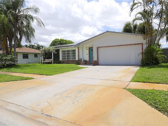 5th image of 7940 NW 9th St #7940