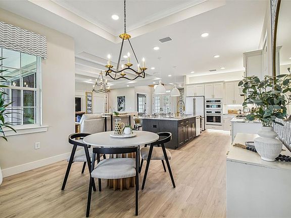 3rd image of 6406 SUMMIT VIEW DRIVE
