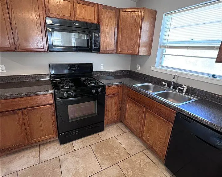 2707 Byrne Pl — Photo 5