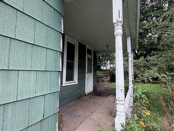 4th image of 1224 4th Ave